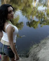 Girls Out West - 08-ari_river017