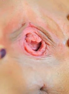 Latin girl Melanie wearing sexy underwear